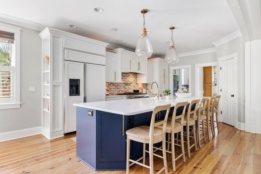 Charleston, South Carolina, 29414, United States, 8 Bedrooms Bedrooms, ,5.5 BathroomsBathrooms,Residential,Forsale,2007731