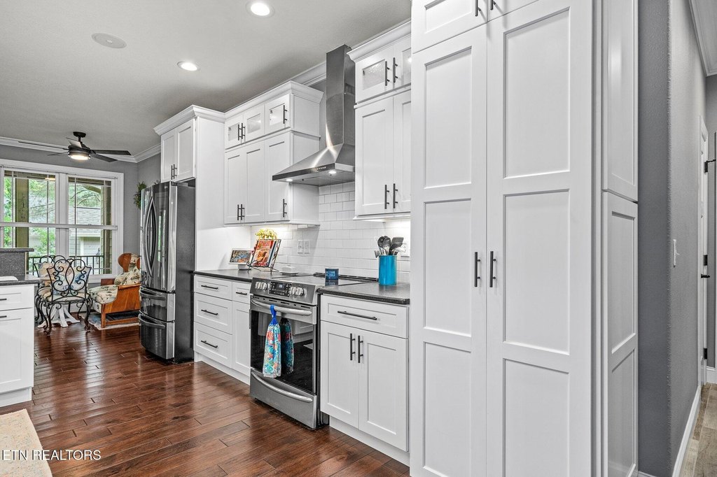 Crossville, Tennessee, 38558, United States, 3 Bedrooms Bedrooms, ,2.5 BathroomsBathrooms,Residential,Forsale,1907856