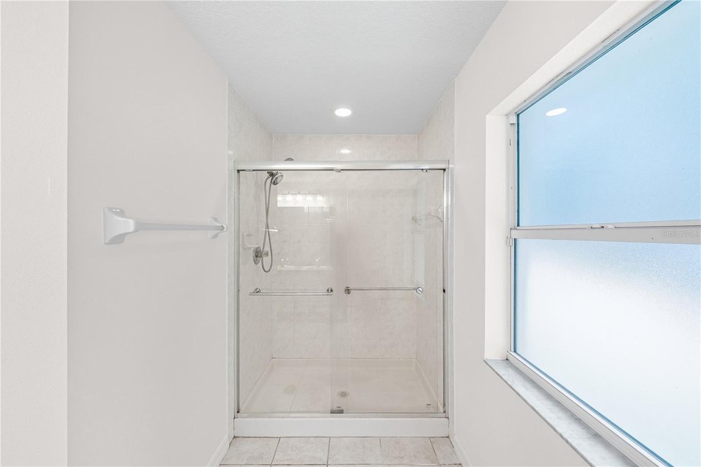 REDDICK, Florida, 32686, United States, 3 Bedrooms Bedrooms, ,2 BathroomsBathrooms,Residential,Forsale,2004576