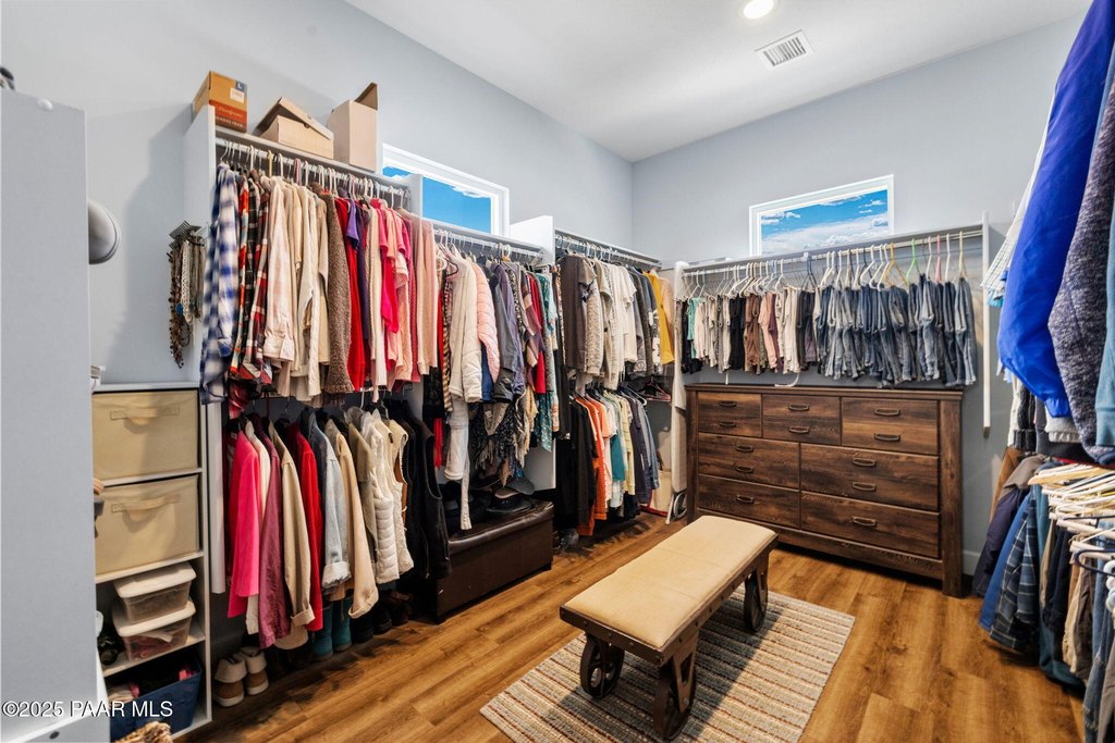 Prescott, Arizona, 86305, United States, 5 Bedrooms Bedrooms, ,3.5 BathroomsBathrooms,Residential,Forsale,1994066