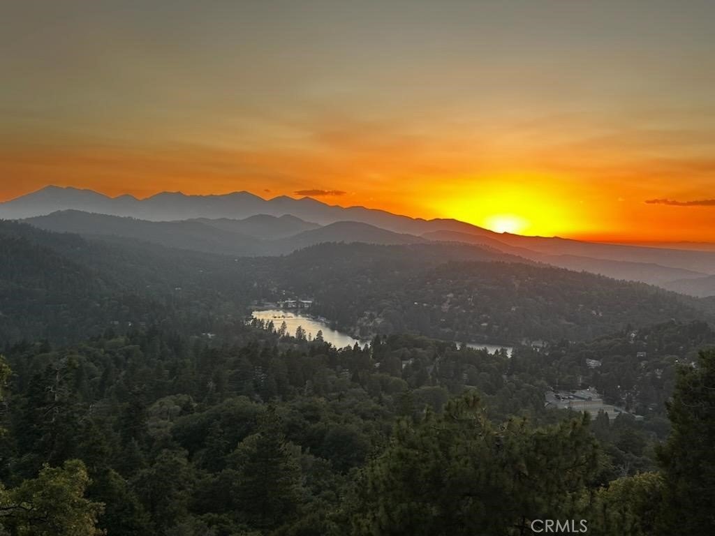 Crestline, California, 92325, United States, 3 Bedrooms Bedrooms, ,2.5 BathroomsBathrooms,Residential,Forsale,2004857