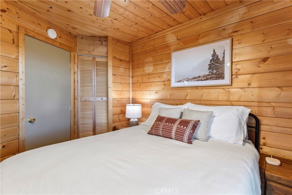 Crestline, California, 92325, United States, 3 Bedrooms Bedrooms, ,2.5 BathroomsBathrooms,Residential,Forsale,2004857