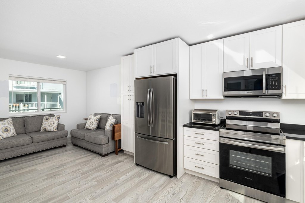 MARATHON, Florida, 33050, United States, 1 Bedroom Bedrooms, ,2 BathroomsBathrooms,Residential,Forsale,2011653