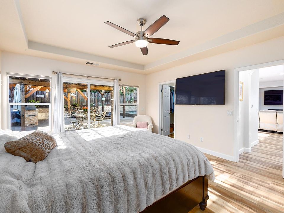 Cloverdale, California, 95425, United States, 2 Bedrooms Bedrooms, ,2 BathroomsBathrooms,Residential,Forsale,2004747