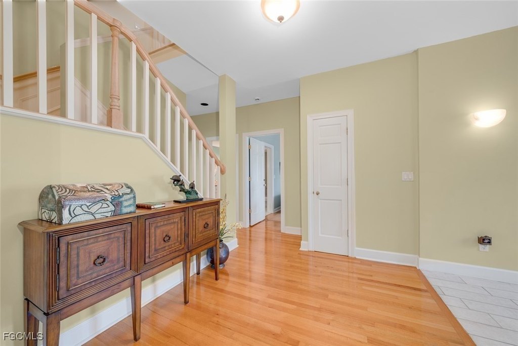 Sanibel, Florida, 33957, United States, 5 Bedrooms Bedrooms, ,3 BathroomsBathrooms,Residential,Forsale,2004793