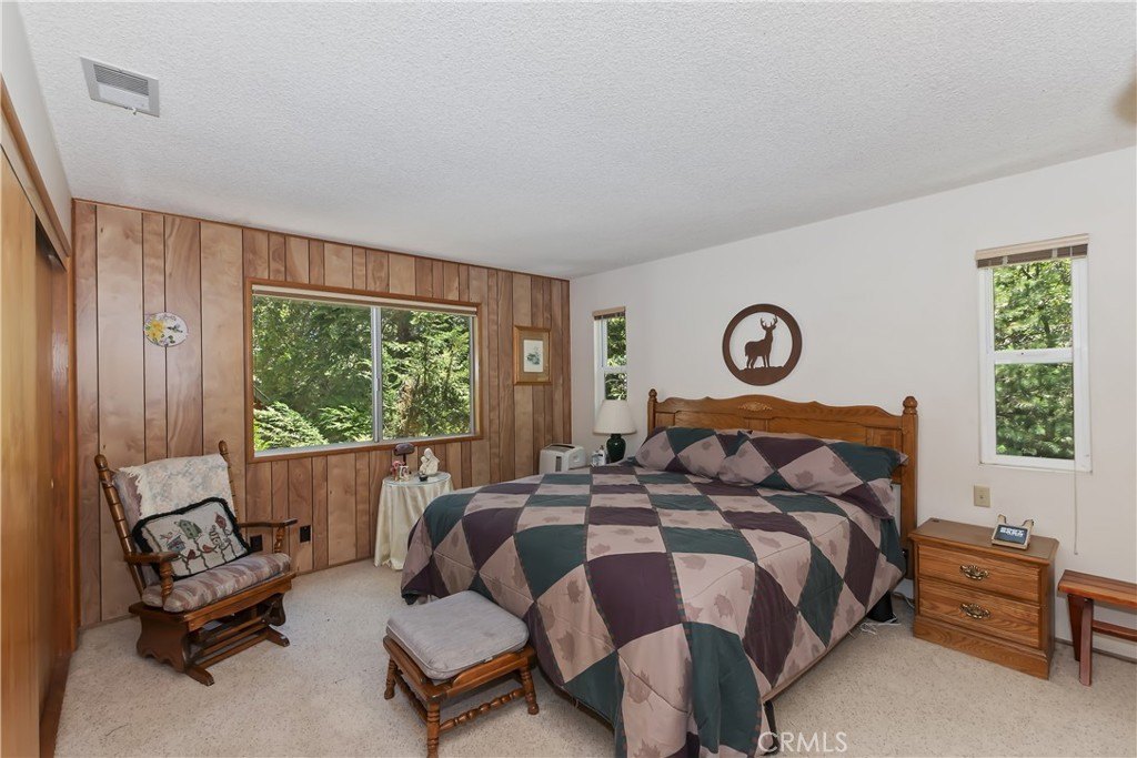 Lake Arrowhead, California, 92352, United States, 3 Bedrooms Bedrooms, ,3 BathroomsBathrooms,Residential,Forsale,1968496