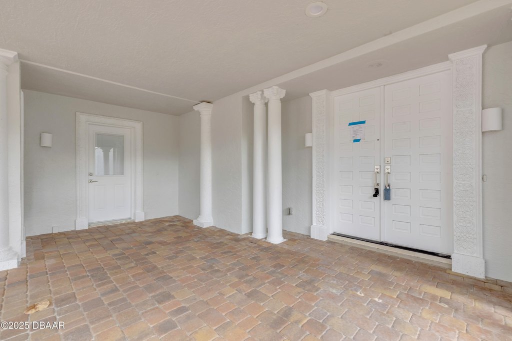 New Smyrna Beach, Florida, 32169, United States, 5 Bedrooms Bedrooms, ,6 BathroomsBathrooms,Residential,Forsale,2007413