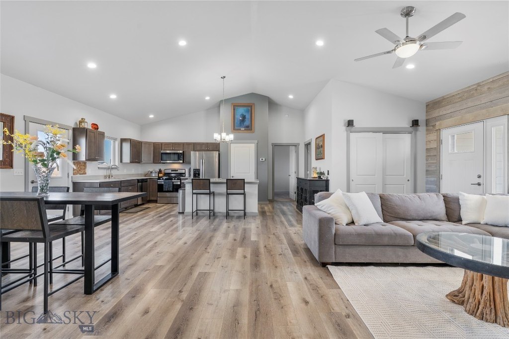 Three Forks, Montana, 59752, United States, 3 Bedrooms Bedrooms, ,2 BathroomsBathrooms,Residential,Forsale,1986985