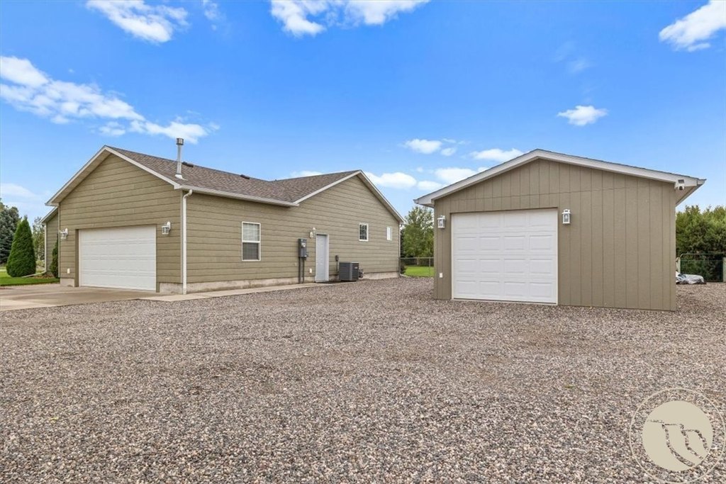 Park City, Montana, 59063, United States, 3 Bedrooms Bedrooms, ,2 BathroomsBathrooms,Residential,Forsale,1965901