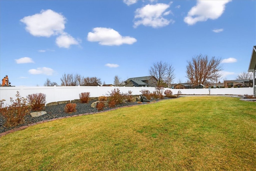 Billings, Montana, 59105, United States, 4 Bedrooms Bedrooms, ,2.5 BathroomsBathrooms,Residential,Forsale,2009206