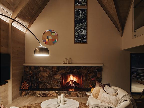 Lake Arrowhead, California, 92352, United States, 3 Bedrooms Bedrooms, ,3 BathroomsBathrooms,Residential,Forsale,2004866