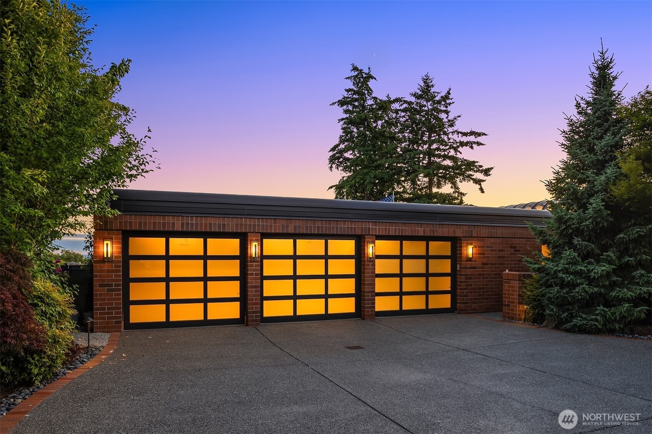 Mukilteo, Washington, 98275, United States, 4 Bedrooms Bedrooms, ,4 BathroomsBathrooms,Residential,Forsale,2009203