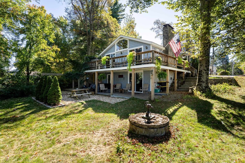 Kingston, New Hampshire, 03848, United States, 3 Bedrooms Bedrooms, ,2.5 BathroomsBathrooms,Residential,Forsale,2002414