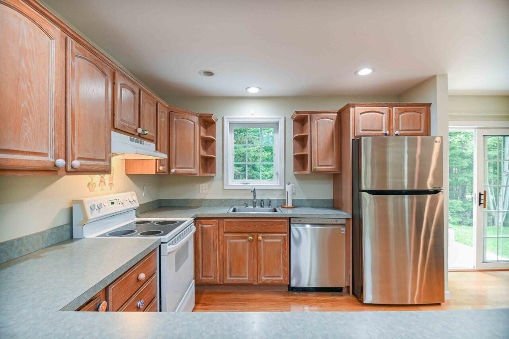 York, Maine, 03909, United States, 2 Bedrooms Bedrooms, ,2 BathroomsBathrooms,Residential,Forsale,1941227