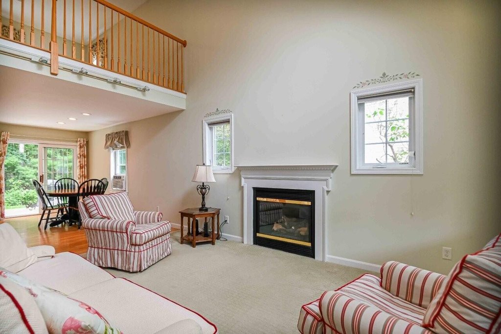 York, Maine, 03909, United States, 2 Bedrooms Bedrooms, ,2 BathroomsBathrooms,Residential,Forsale,1941227