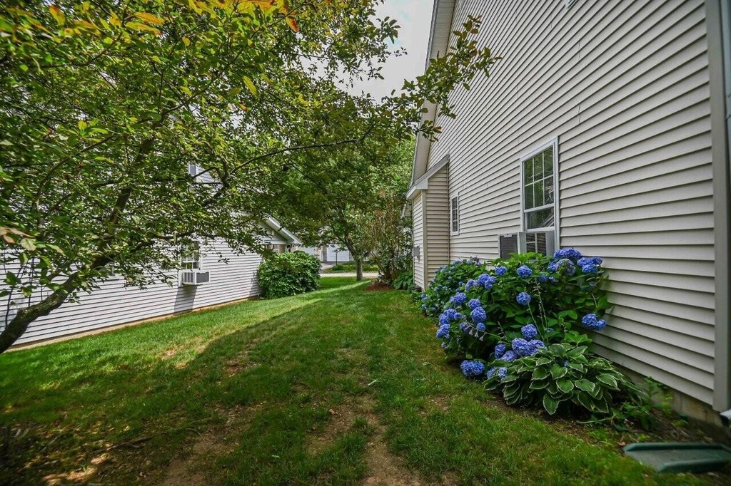 York, Maine, 03909, United States, 2 Bedrooms Bedrooms, ,2 BathroomsBathrooms,Residential,Forsale,1941227