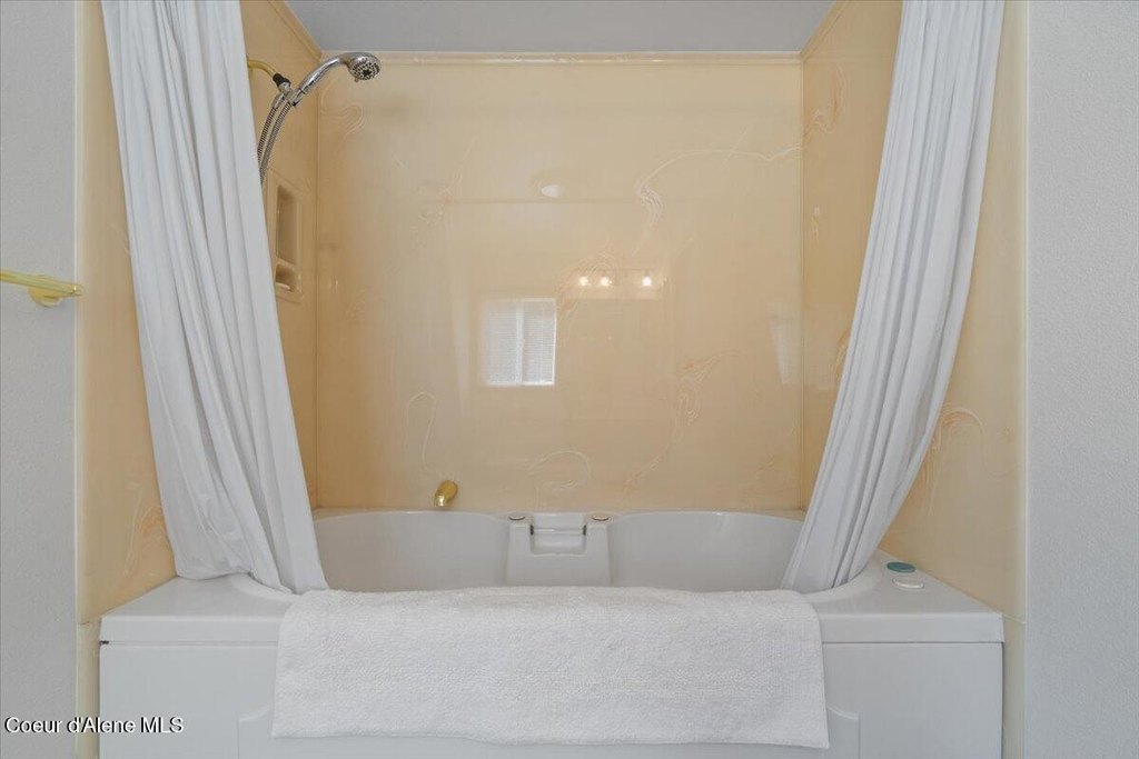 Coeur d'Alene, Idaho, 83814, United States, 3 Bedrooms Bedrooms, ,2 BathroomsBathrooms,Residential,Forsale,1984578