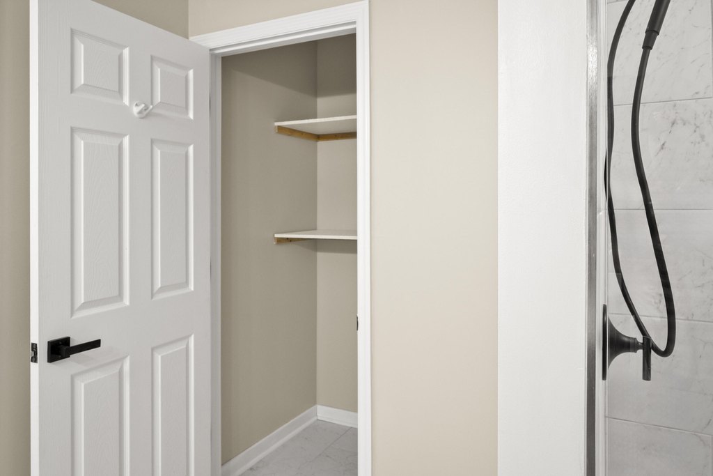 Flintstone, Georgia, 30725, United States, 5 Bedrooms Bedrooms, ,3.5 BathroomsBathrooms,Residential,Forsale,2004683