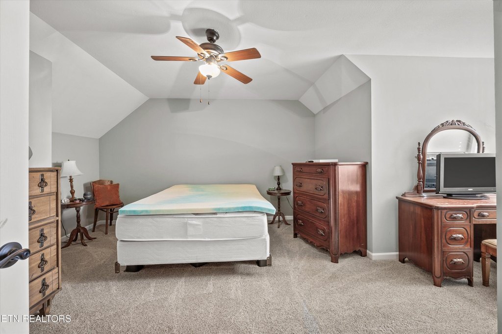 Maryville, Tennessee, 37801, United States, 3 Bedrooms Bedrooms, ,2.5 BathroomsBathrooms,Residential,Forsale,1910242