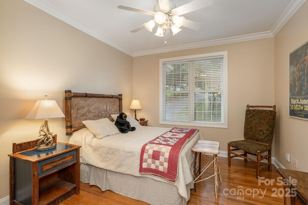 Flat Rock, North Carolina, 28731, United States, 3 Bedrooms Bedrooms, ,3 BathroomsBathrooms,Residential,Forsale,1985995