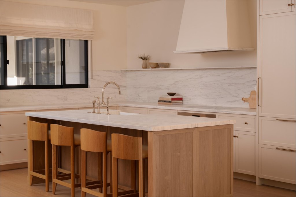 SANTA BARBARA, California, 93108, United States, 2 Bedrooms Bedrooms, ,2.5 BathroomsBathrooms,Residential,Forsale,1964340