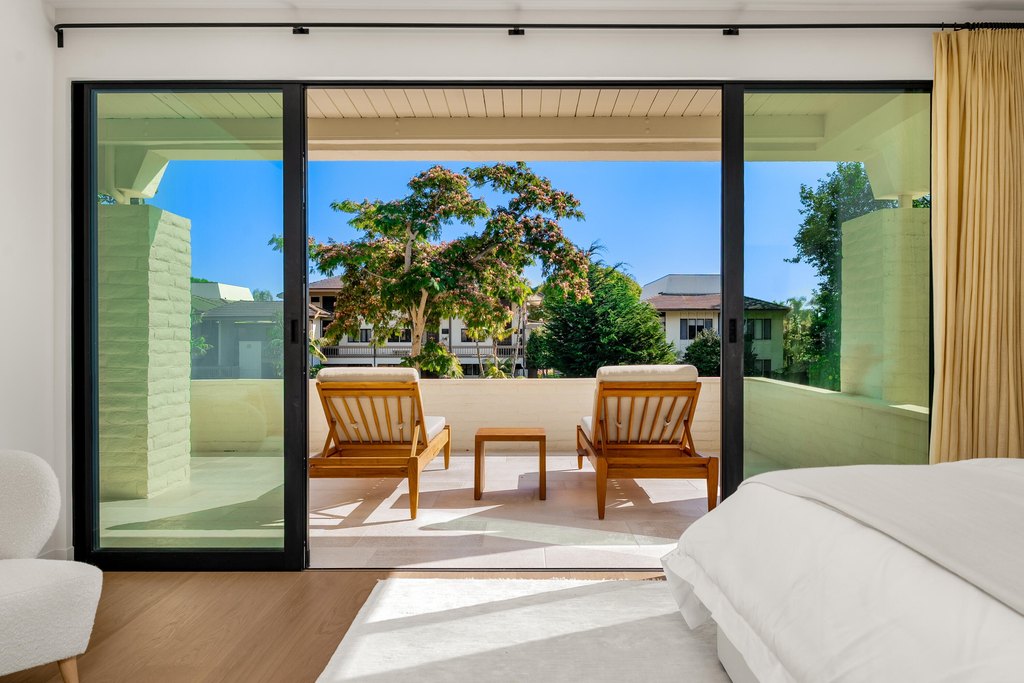 SANTA BARBARA, California, 93108, United States, 2 Bedrooms Bedrooms, ,2.5 BathroomsBathrooms,Residential,Forsale,1964340