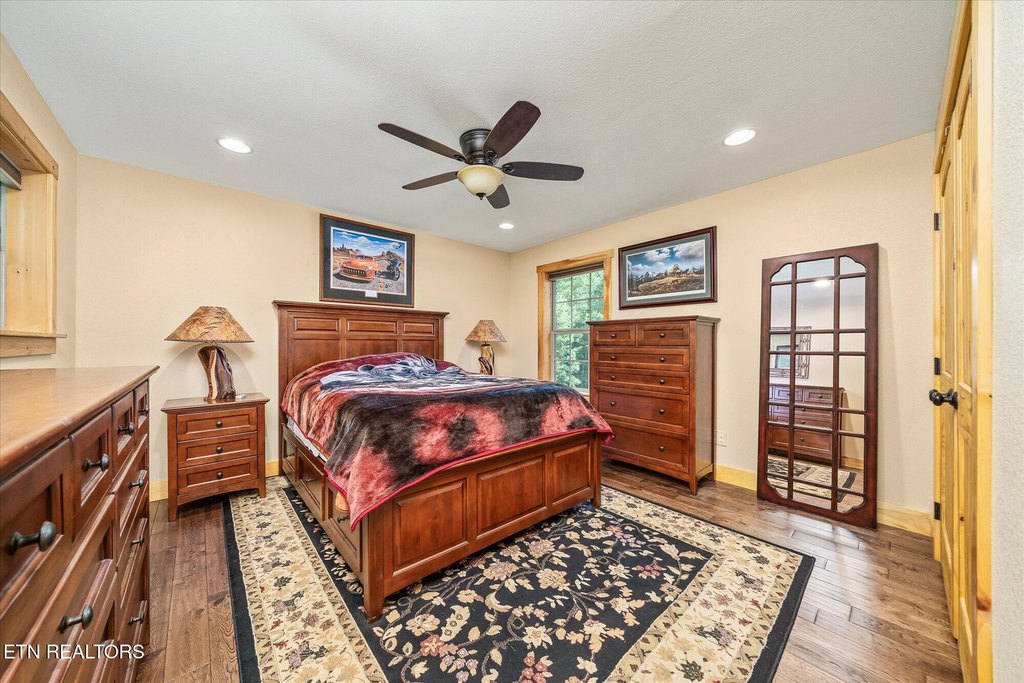 Jamestown, Tennessee, 38556, United States, 2 Bedrooms Bedrooms, ,2.5 BathroomsBathrooms,Residential,Forsale,1929822