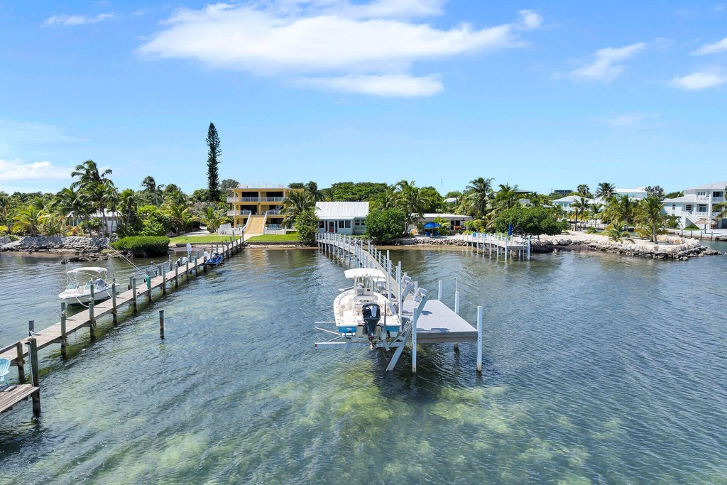 Summerland Key, Florida, 33042, United States, 2 Bedrooms Bedrooms, ,2 BathroomsBathrooms,Residential,Forsale,1971997