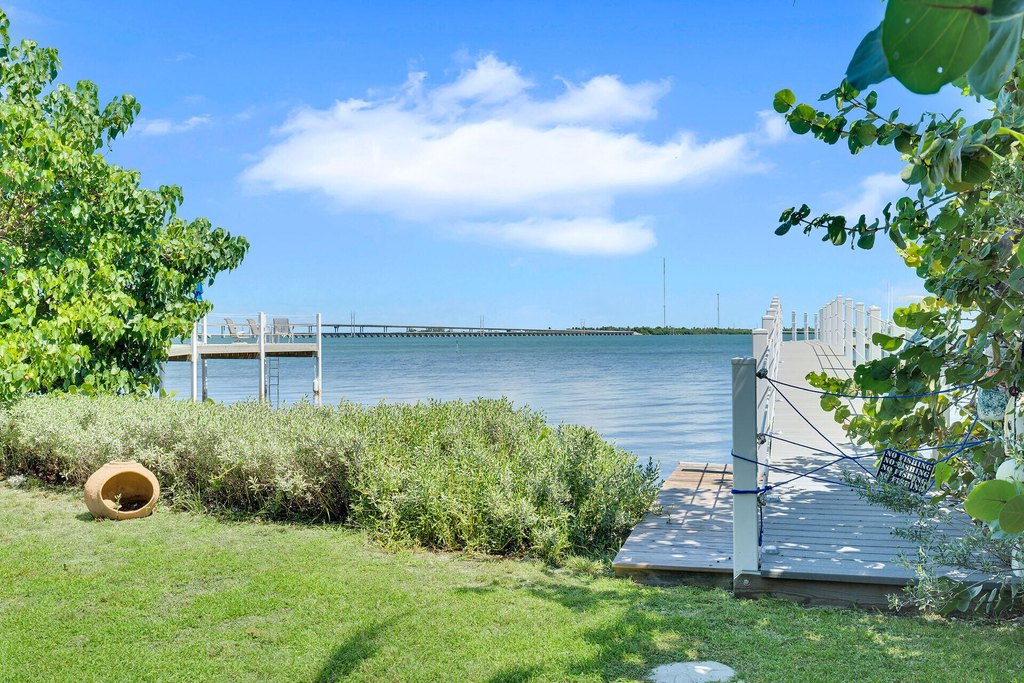 Summerland Key, Florida, 33042, United States, 2 Bedrooms Bedrooms, ,2 BathroomsBathrooms,Residential,Forsale,1971997