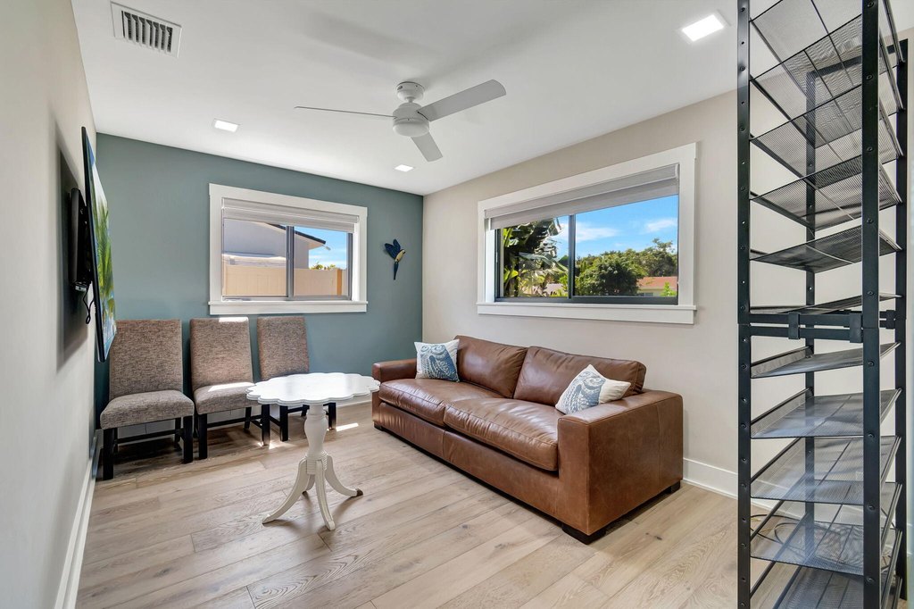 Boynton Beach, Florida, 33435, United States, 5 Bedrooms Bedrooms, ,3 BathroomsBathrooms,Residential,Forsale,1969906