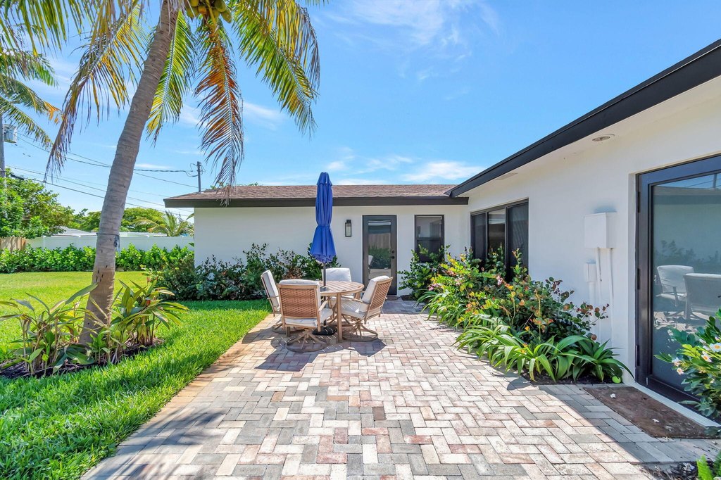 Boynton Beach, Florida, 33435, United States, 5 Bedrooms Bedrooms, ,3 BathroomsBathrooms,Residential,Forsale,1969906