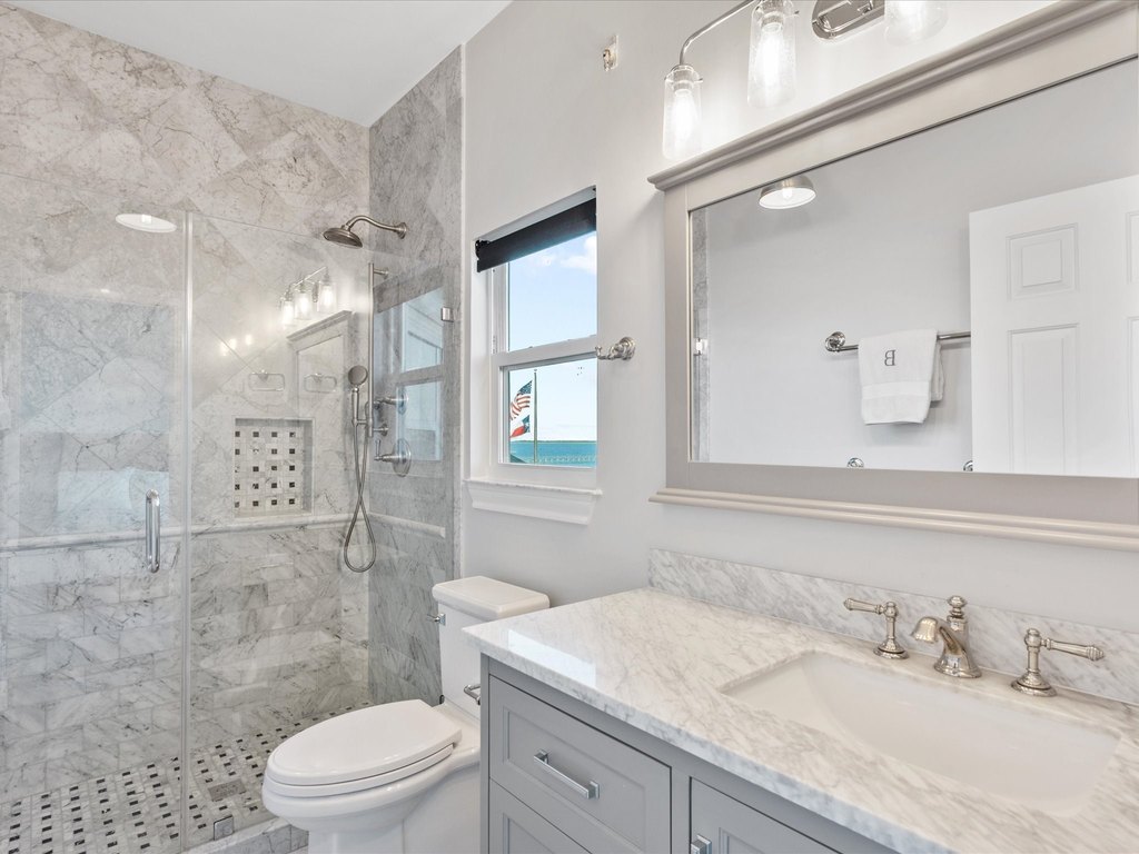 La Porte, Texas, 77571, United States, 4 Bedrooms Bedrooms, ,3.5 BathroomsBathrooms,Residential,Forsale,1973422