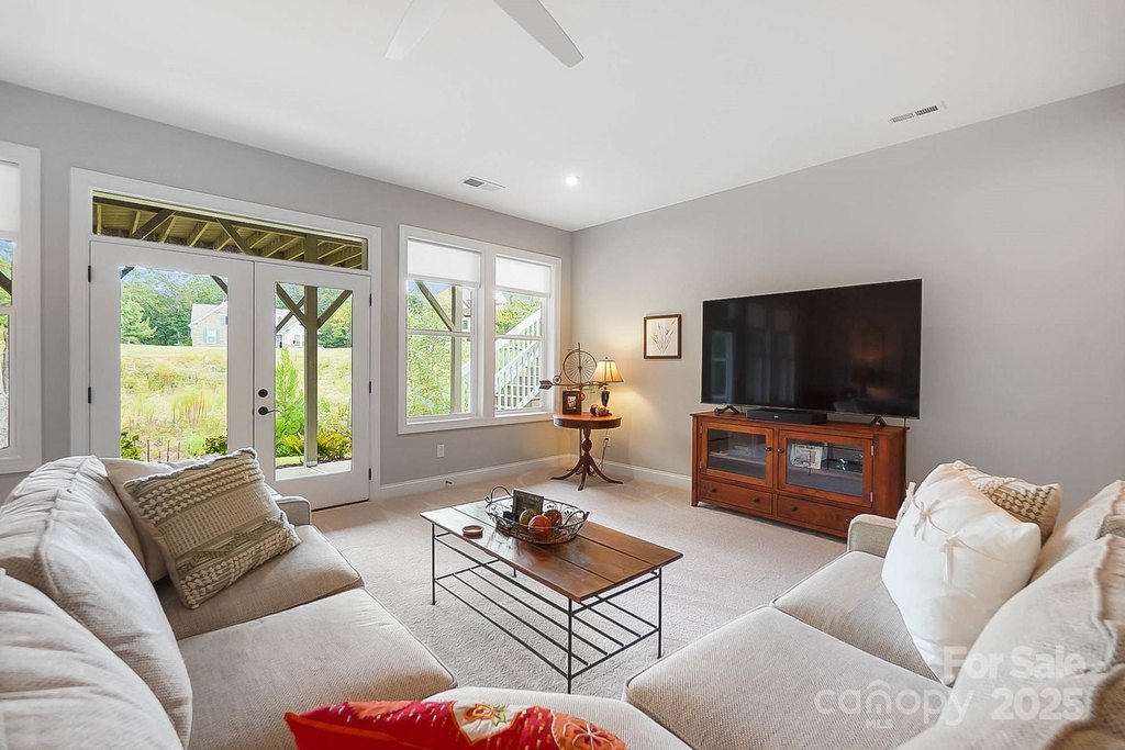 York, South Carolina, 29745, United States, 4 Bedrooms Bedrooms, ,3 BathroomsBathrooms,Residential,Forsale,1985980