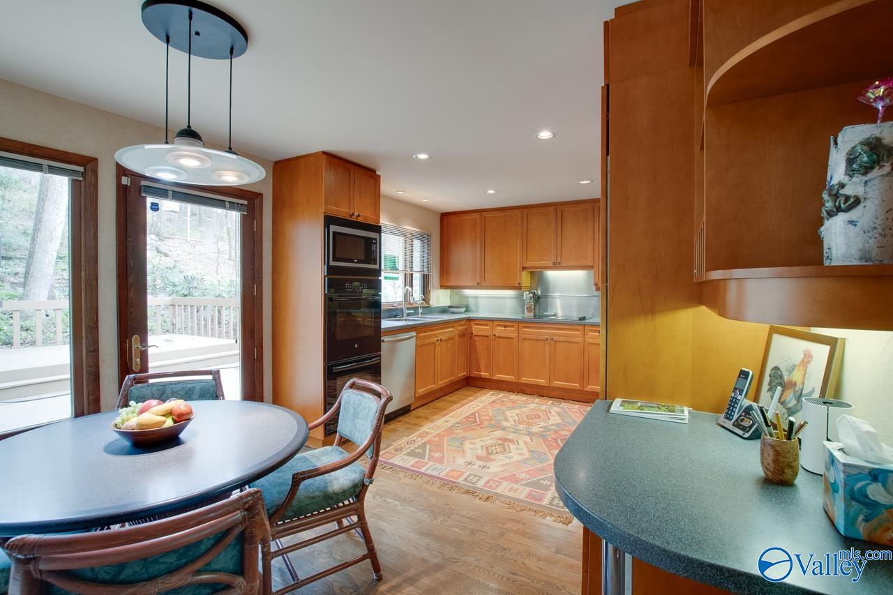 Huntsville, Alabama, 35802, United States, 4 Bedrooms Bedrooms, ,2.5 BathroomsBathrooms,Residential,Forsale,2007682