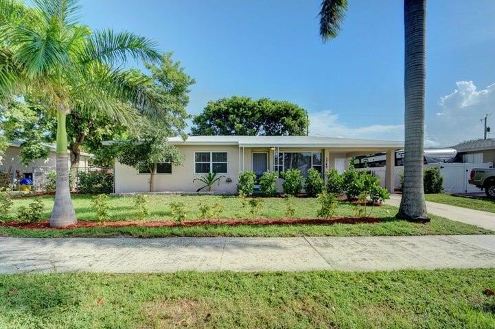 Lake Worth Beach, Florida, 33460, United States, 4 Bedrooms Bedrooms, ,2 BathroomsBathrooms,Residential,Forsale,1969910