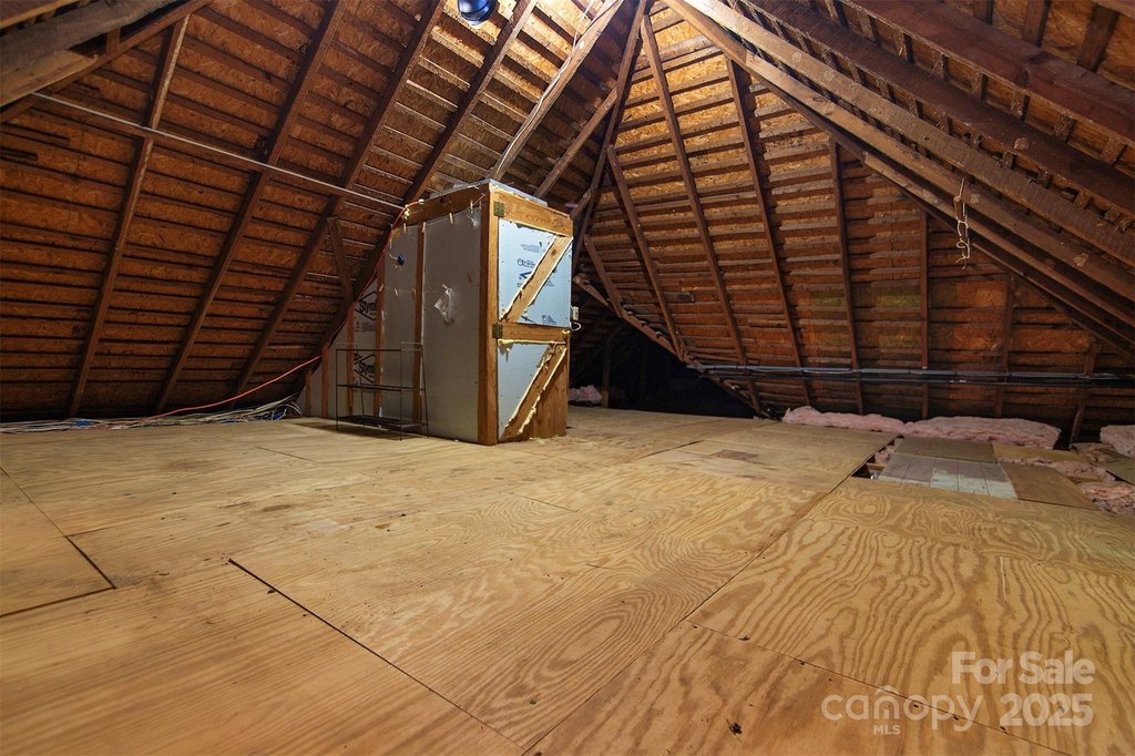 Vale, North Carolina, 28168, United States, 4 Bedrooms Bedrooms, ,1 BathroomBathrooms,Residential,Forsale,1985976