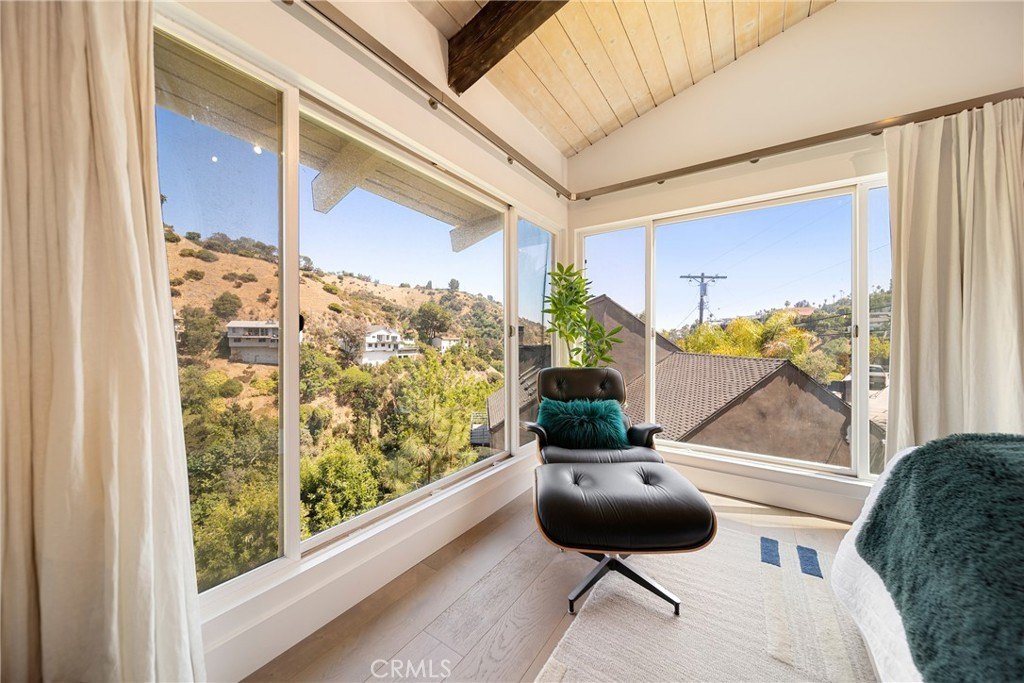 Los Angeles, California, 90046, United States, 3 Bedrooms Bedrooms, ,2 BathroomsBathrooms,Residential,Forsale,1985943