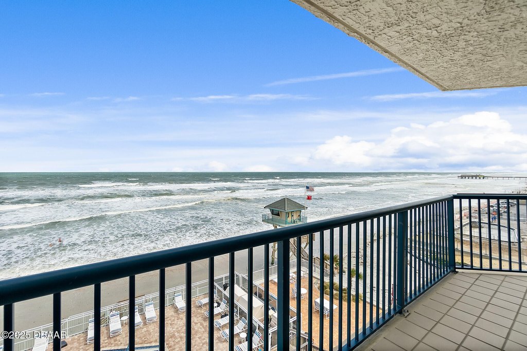 Daytona Beach Shores, Florida, 32118, United States, 3 Bedrooms Bedrooms, ,3 BathroomsBathrooms,Residential,Forsale,2007382