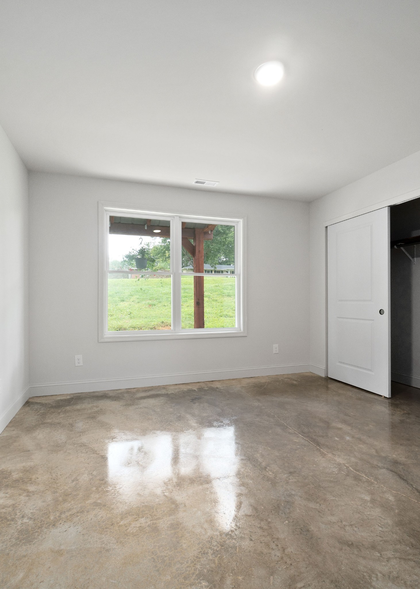 Dowelltown, Tennessee, 37059, United States, 4 Bedrooms Bedrooms, ,3 BathroomsBathrooms,Residential,Forsale,1999477