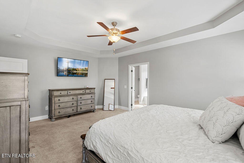 Lenoir City, Tennessee, 37771, United States, 4 Bedrooms Bedrooms, ,3.5 BathroomsBathrooms,Residential,Forsale,1973586