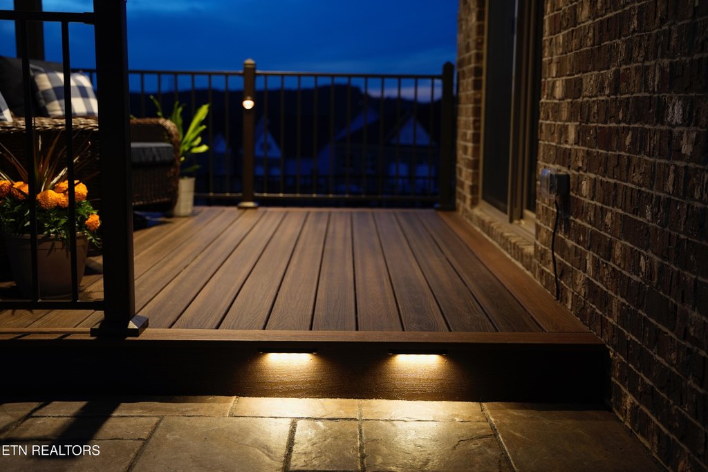 Lenoir City, Tennessee, 37771, United States, 4 Bedrooms Bedrooms, ,3.5 BathroomsBathrooms,Residential,Forsale,1973586