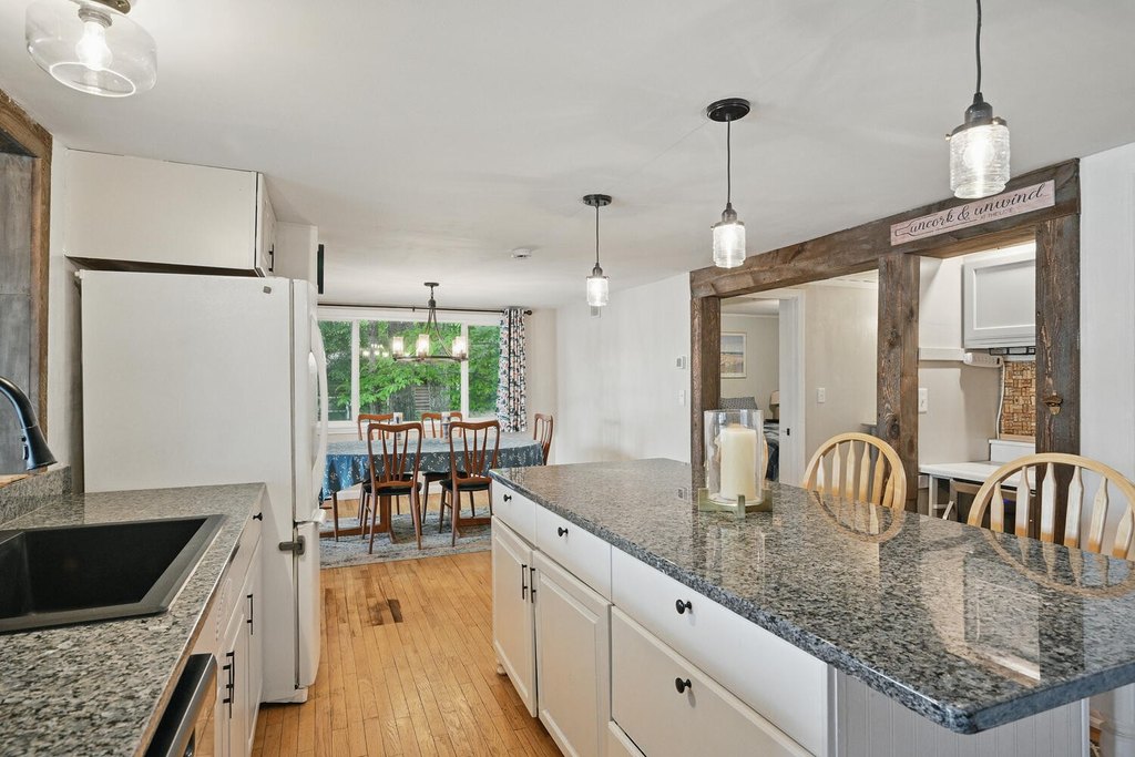 Monmouth, Maine, 04259, United States, 4 Bedrooms Bedrooms, ,3 BathroomsBathrooms,Residential,Forsale,2004721