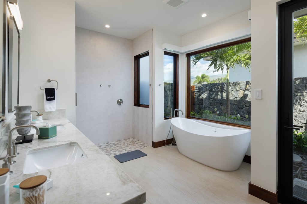 Kamuela, Hawaii, 96743, United States, 6 Bedrooms Bedrooms, ,6.5 BathroomsBathrooms,Residential,Forsale,1886596