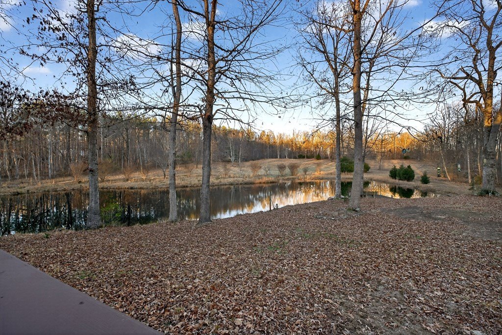 Sparta, Tennessee, 38583, United States, 3 Bedrooms Bedrooms, ,3 BathroomsBathrooms,Residential,Forsale,2010948