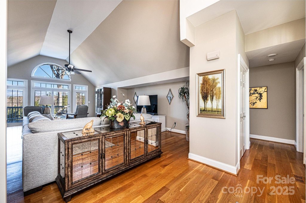 Hickory, North Carolina, 28601, United States, 3 Bedrooms Bedrooms, ,2 BathroomsBathrooms,Residential,Forsale,2014455