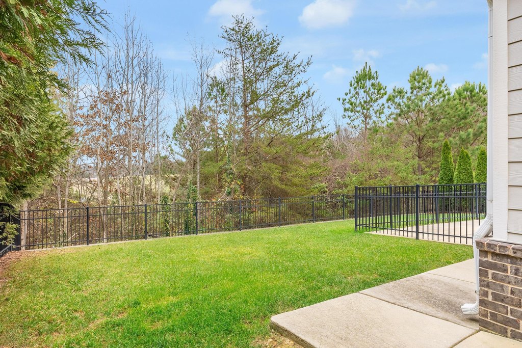 Chattanooga, Tennessee, 37405, United States, 4 Bedrooms Bedrooms, ,3.5 BathroomsBathrooms,Residential,Forsale,2009603