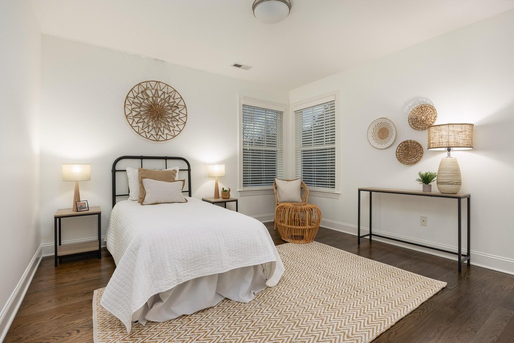 Chattanooga, Tennessee, 37405, United States, 4 Bedrooms Bedrooms, ,3.5 BathroomsBathrooms,Residential,Forsale,2009603