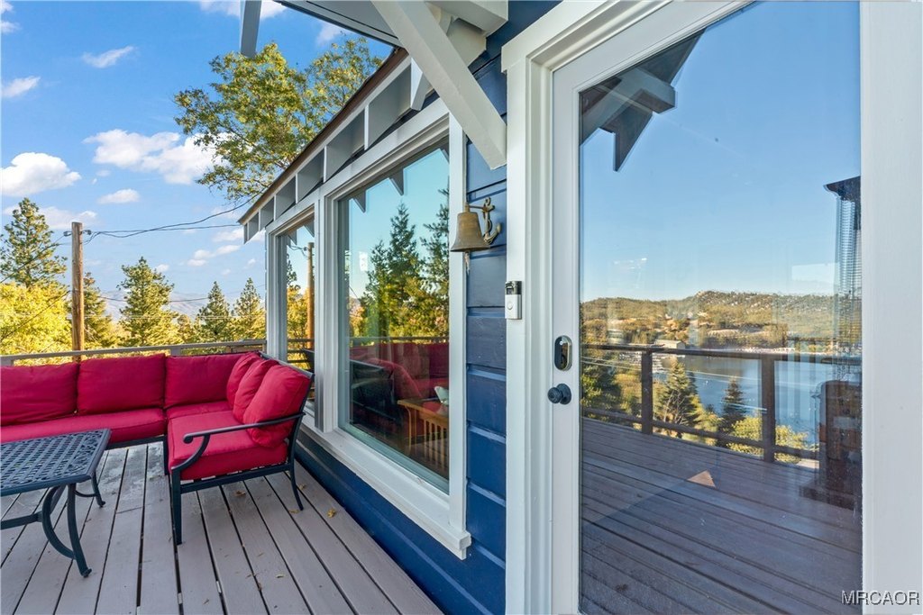 Lake Arrowhead, California, 92352, United States, 2 Bedrooms Bedrooms, ,2 BathroomsBathrooms,Residential,Forsale,1971035