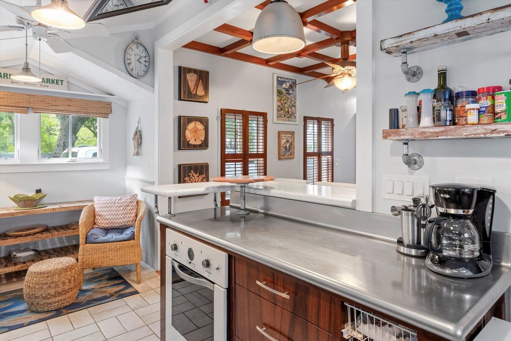 Key West, Florida, 33040, United States, 3 Bedrooms Bedrooms, ,1.5 BathroomsBathrooms,Residential,Forsale,1972001