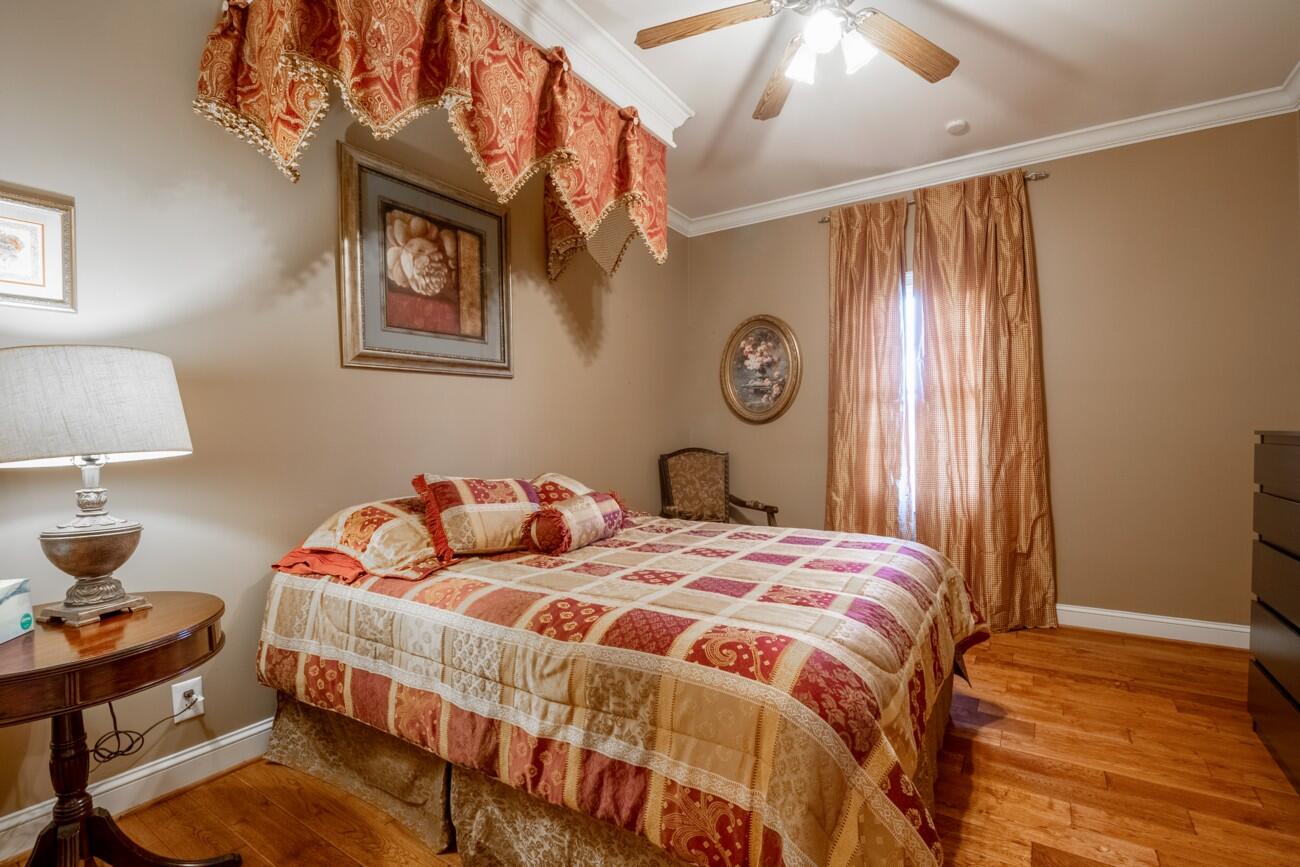 Calhoun, Georgia, 30701, United States, 5 Bedrooms Bedrooms, ,4 BathroomsBathrooms,Residential,Forsale,1963598